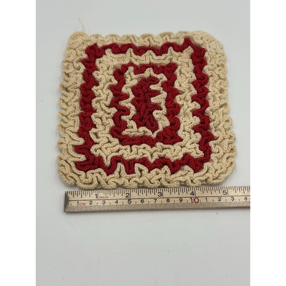 Hand Crocheted Wiggly-Stitch Doily Potholder White Red Vintage